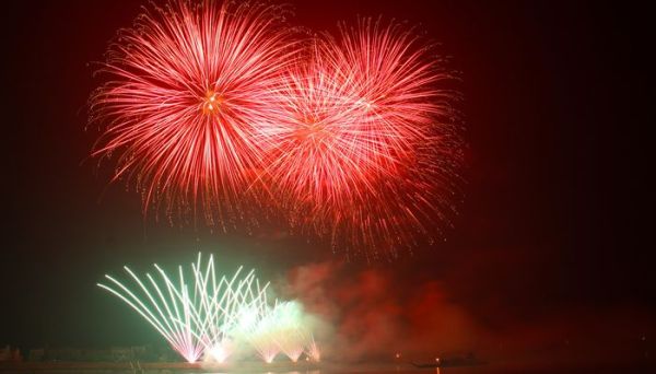 国庆节是法定节假日么 国庆节10月4日至7日的说法