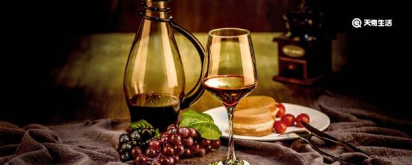 香槟酒是什么酒 香槟酒属于什么酒