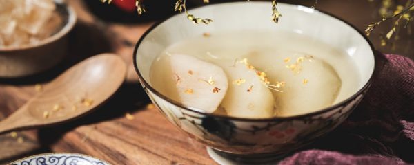 常喝煮梨水的危害 煮梨水喝多了会怎么样