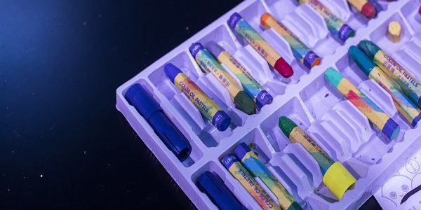 ​皮鞋划痕处理小窍门 皮鞋上有划痕怎么处理
