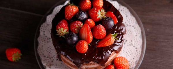 我们吃的草莓其实是它的什么部位 我们吃的草莓是草莓的什么部位