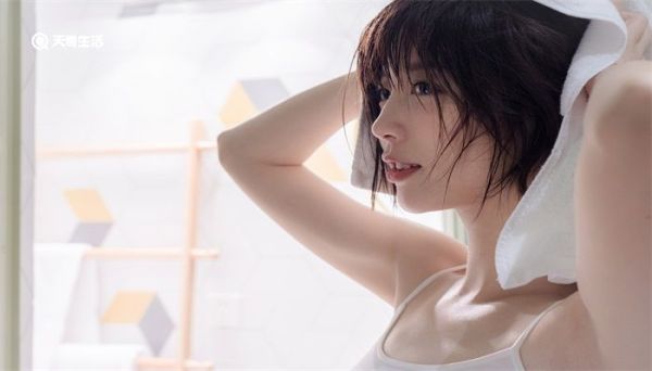 头发烫完太蓬松怎么办 头发烫完太蓬松怎么处理