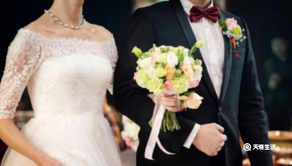 结婚纪念日经典短句 有哪些简短的结婚纪念日文案