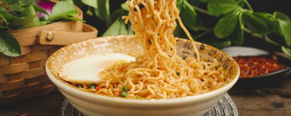 火鸡面干拌还是带汤 火鸡面是干拌还是带汤面