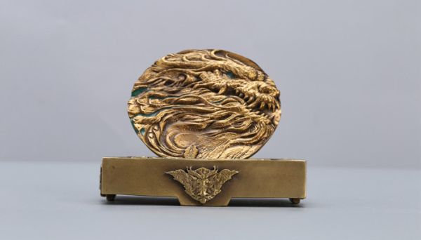 共和国勋章是金的吗 共和国勋章是不是金的