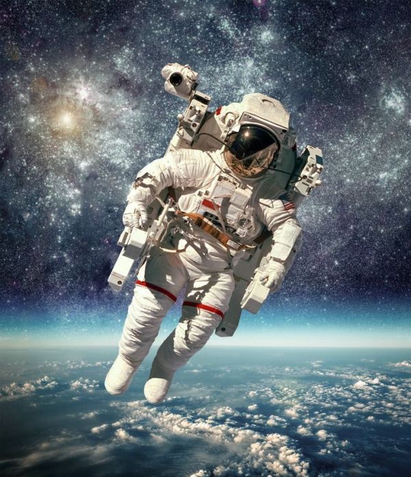 太空服为什么是白色的？