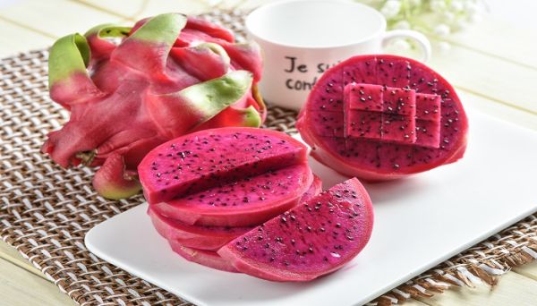 火龙果和什么相克 火龙果的功效与作用