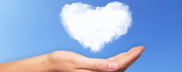 蓝色心代表什么意思 蓝色心表示什么