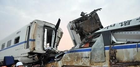 为什么高铁动车上面总是告诉我们不要吸烟？