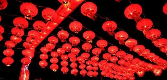 为什么春节叫过年？