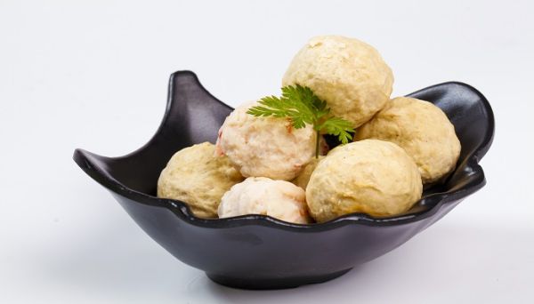 怎样炸肉丸子好吃又松软 如何将炸肉丸子做得好吃又松软