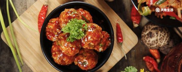 狮子头是哪里的菜 狮子头的由来