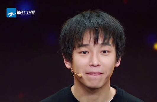 彭昱畅代言黑鲨游戏手机 彭昱畅电影个人资料作品介绍