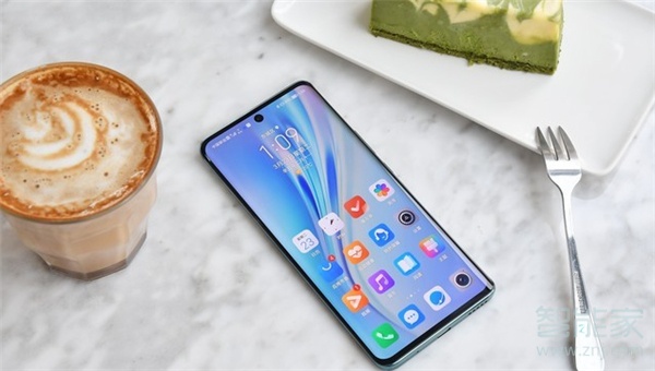 荣耀v40轻奢版和华为nova8对比