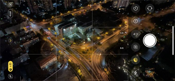 夜景模式照片支持Apple ProRAW吗