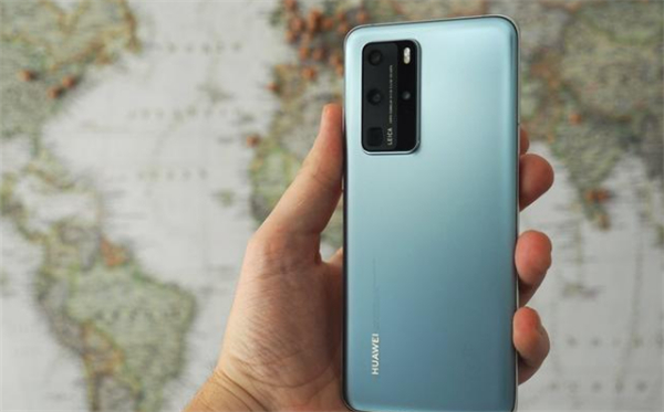 P40Pro后镜头自带膜吗