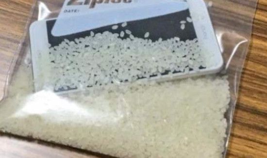 苹果手机掉水里怎么处理