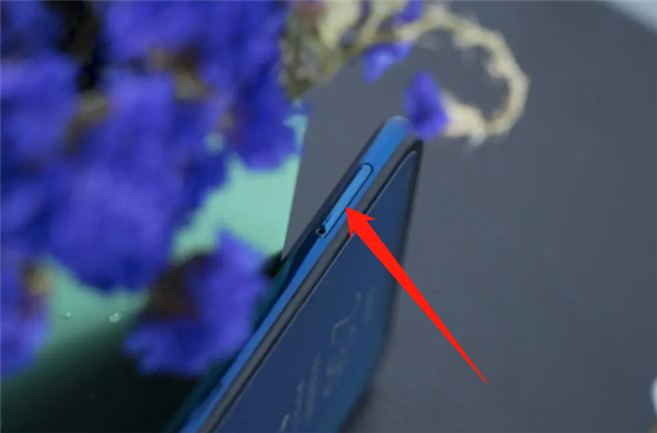 荣耀x10max几个卡槽