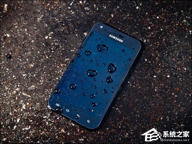 手机掉水里怎么处理？手机进水如何维修？