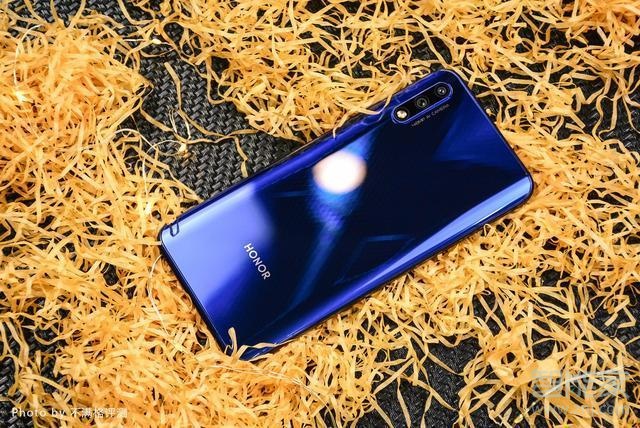 荣耀20青春版和荣耀9x区别