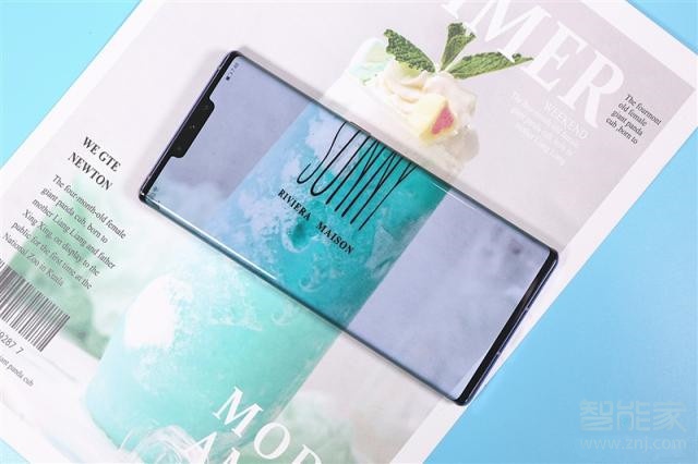 华为mate30pro屏幕边缘发绿