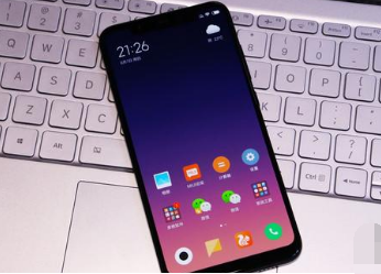 小米8对比oppok3哪个更好?性价比区别对比实用评测