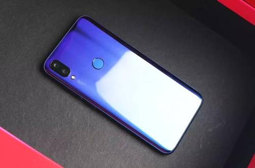 小米play中更换主题具体操作方法