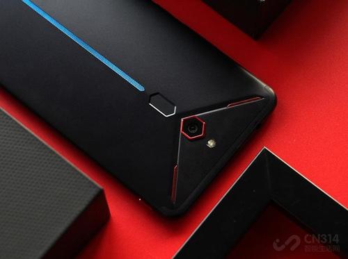 红魔Mars中关掉锁屏画报具体操作步骤