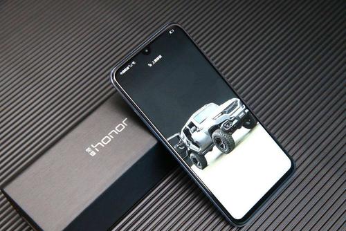 荣耀10青春版设置闹钟具体操作步骤