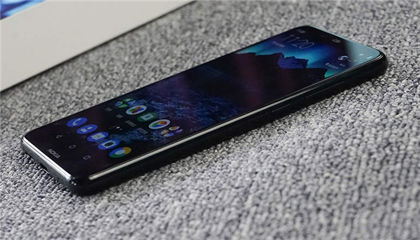 诺基亚x5中安装手机卡详细操作步骤