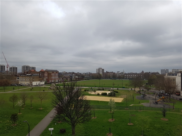 三星s8和苹果7哪个好 三星s8和iPhone7拍照对比