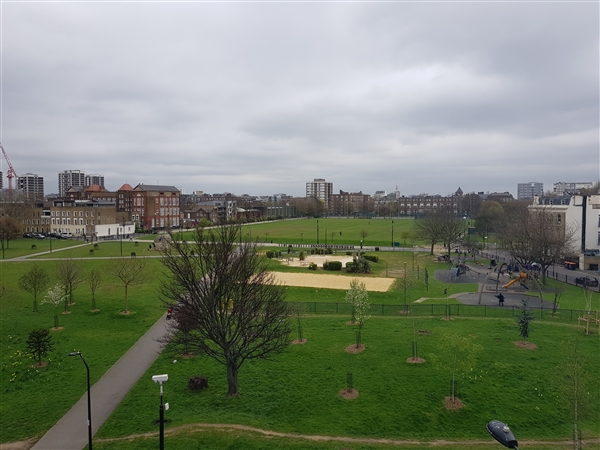 三星s8和苹果7哪个好 三星s8和iPhone7拍照对比