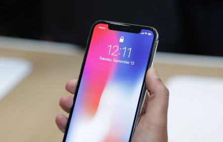 iPhoneX拍照出现紫色斑点怎么回事 iPhonex有斑点怎么办