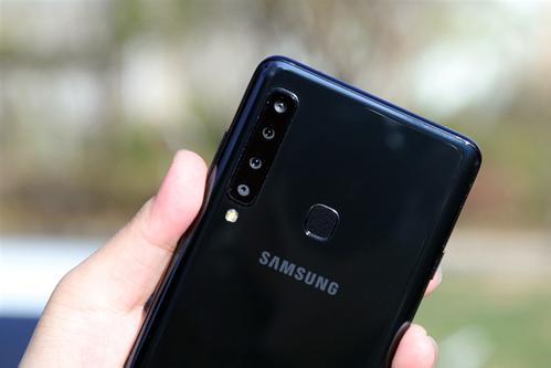 三星a9s手机打开曲面侧屏的详细操作方法