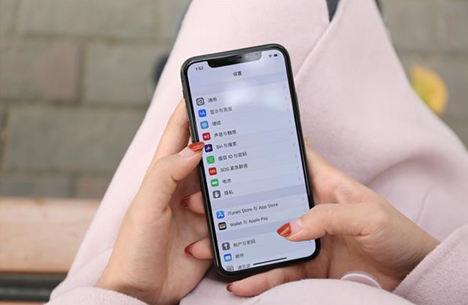 三星s9+和苹果x买哪个值得？ 三星s9+和苹果x哪个好？
