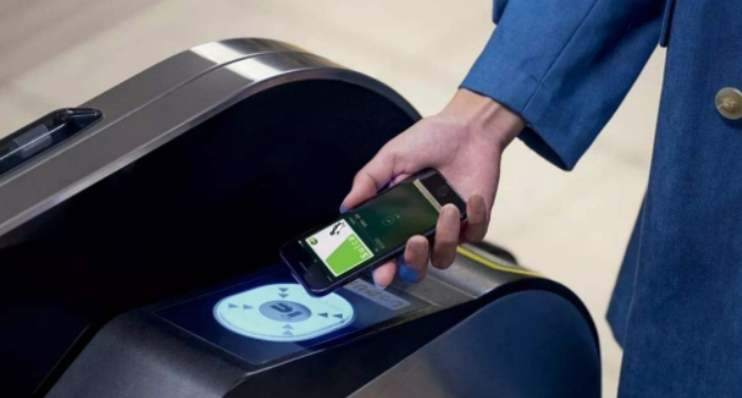 苹果iOS11.3公交卡是否能通过iPhone给实体卡充值? 苹果iOS11.3公交卡使用常见问题如何解决?