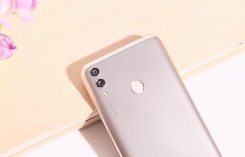 荣耀畅玩8c将自动亮度调节关掉具体操作步骤