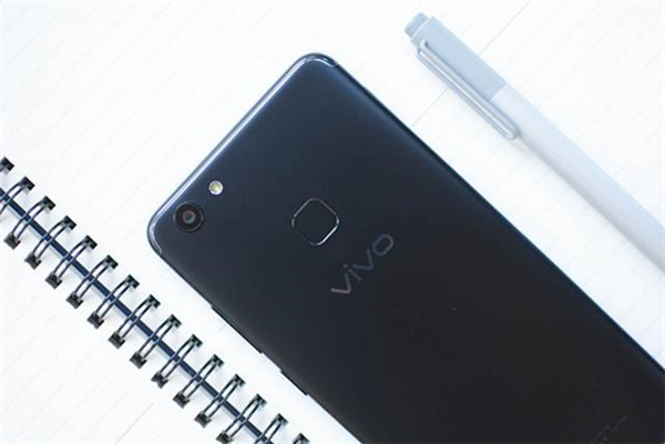 vivoY79开启手电筒功能的具体操作方法