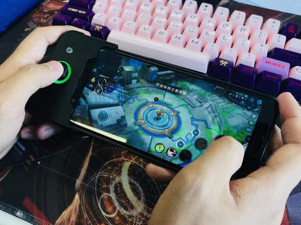 黑鲨游戏手机有没有实体按键_游戏体验怎么样