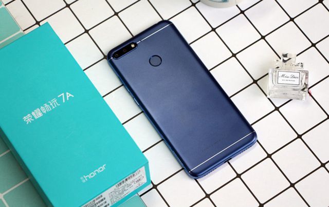 荣耀畅玩7A跑分多少?华为荣耀畅玩7A安兔兔跑分性能测试