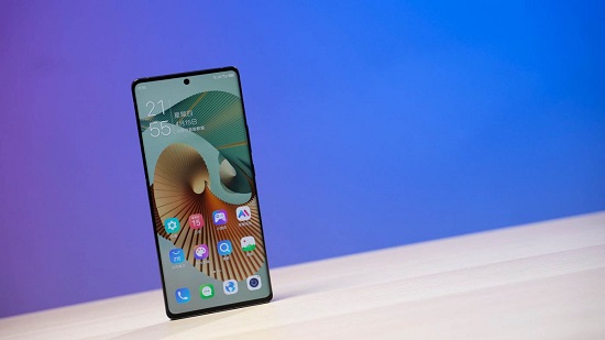 中兴axon30pro和真我GT对比