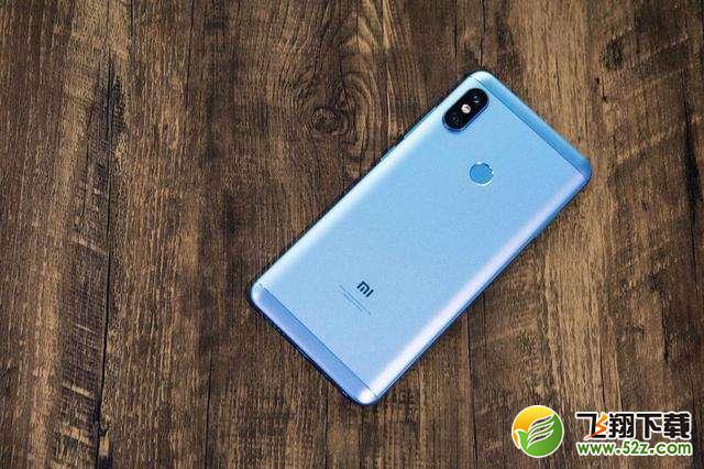 荣耀play和红米6哪个好_荣耀play和红米6评测对比荣耀play和红米6哪个好_荣耀play和红米6评测对比