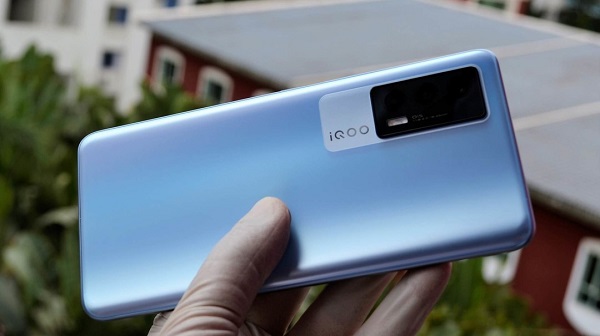 iqooneo5s价格详细介绍