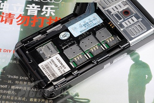 三卡三待手机是什么意思？三卡三待手机讲解