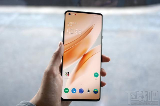 一加8pro和华为mate30pro有什么不同？一加8pro和mate30pro全面评测