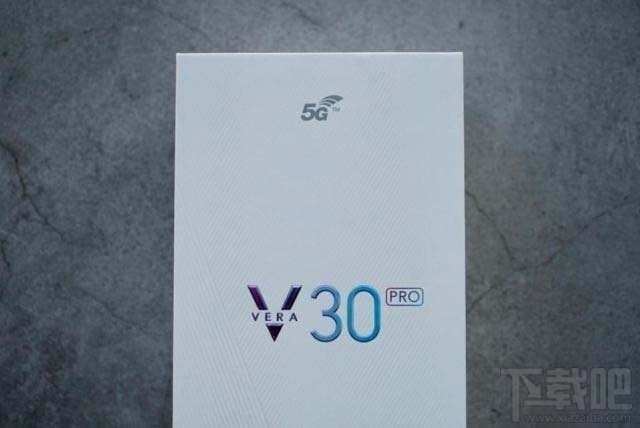 荣耀V30值得入手吗？荣耀V30手机使用体验评测