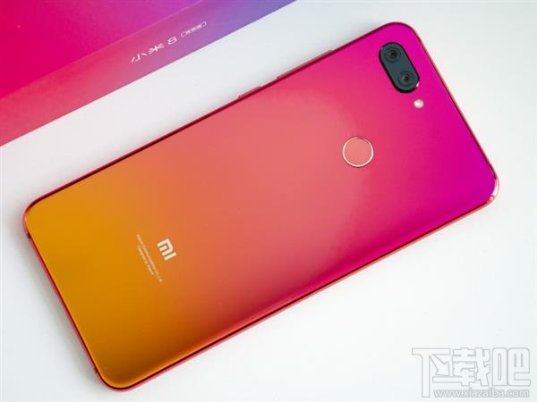 小米8青春版和小米8se的区别对比，哪个好？