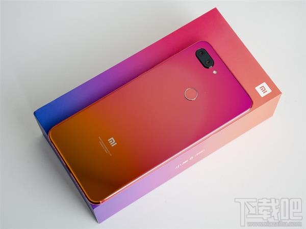 小米8青春版和小米8se的区别对比，哪个好？