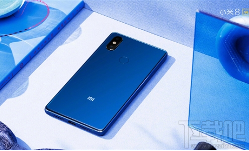 小米8SE和荣耀Play有什么区别，哪个好，更值得买？