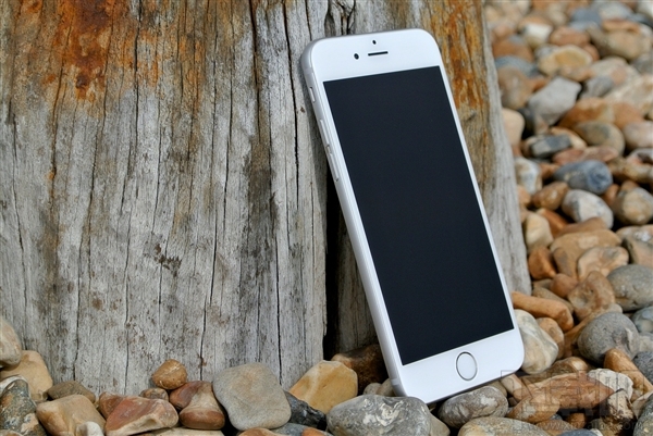 苹果什么时候推出双卡双待iPhone手机